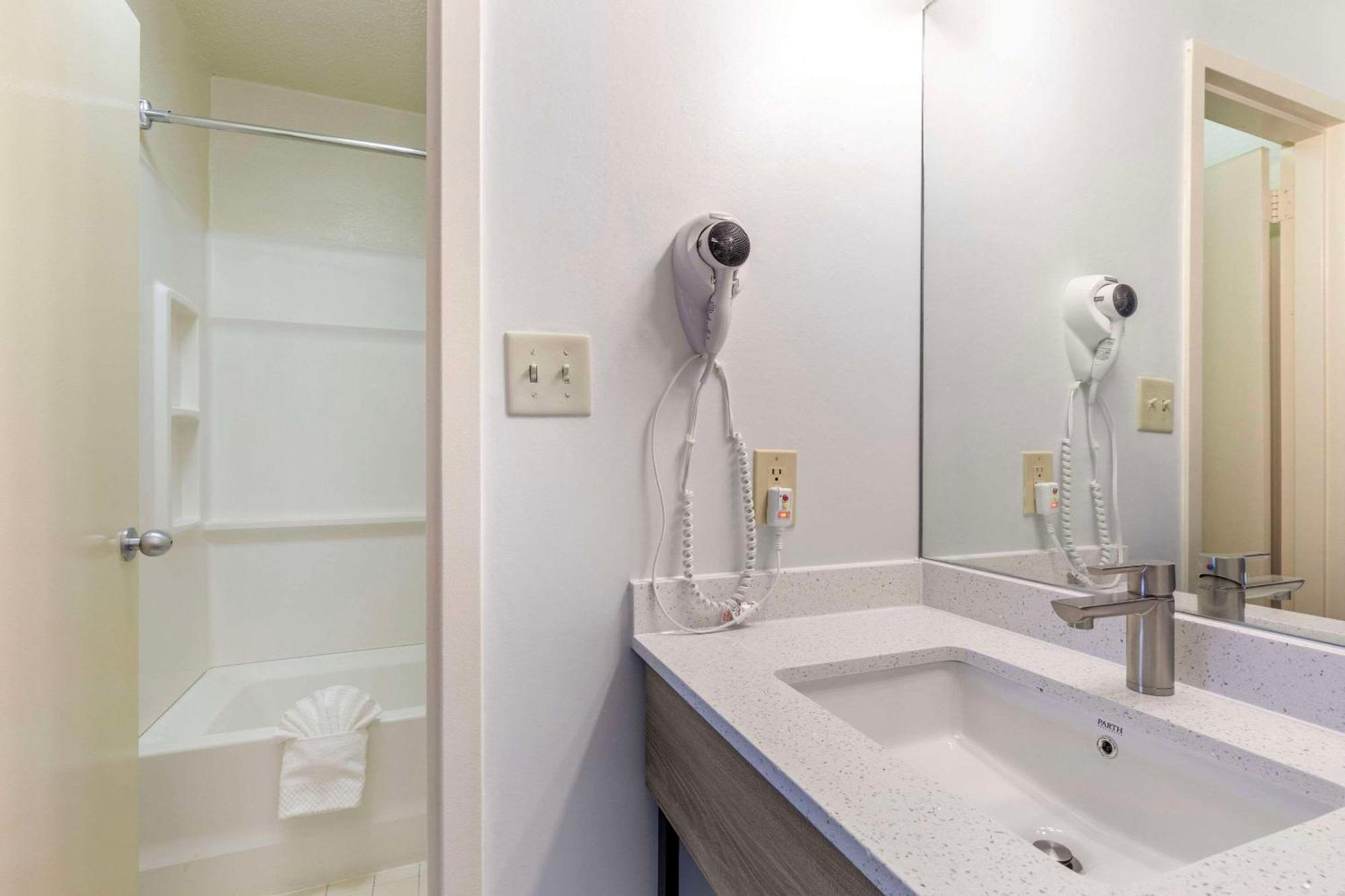 Suburban Studios Tysons Corner Wien Eksteriør bilde