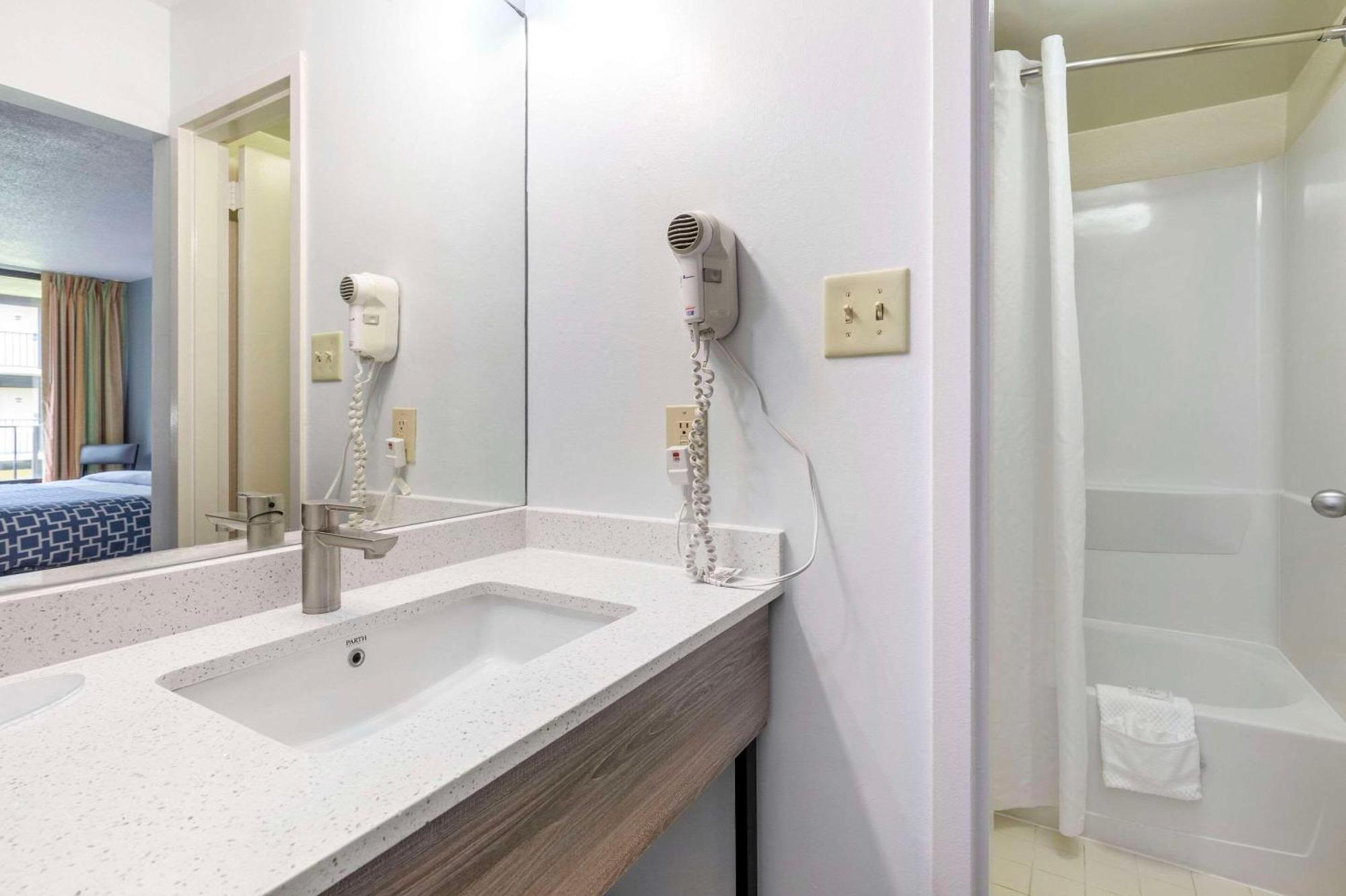 Suburban Studios Tysons Corner Wien Eksteriør bilde