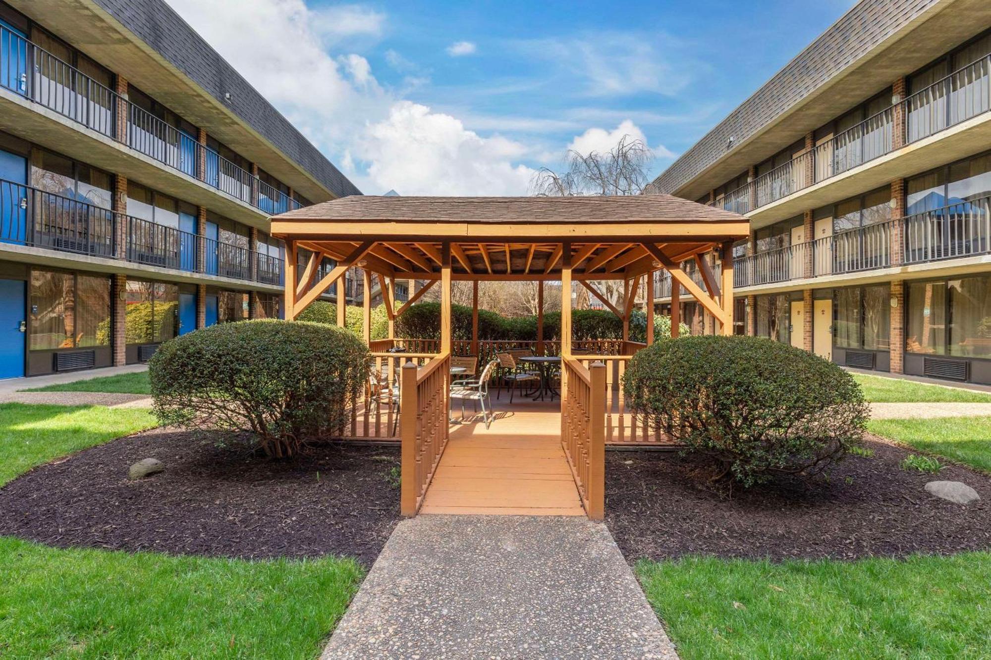 Suburban Studios Tysons Corner Wien Eksteriør bilde